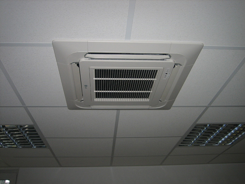 Klimatisierung Büro- und Verwaltungsgebäude ca. 80KW Kälte- und Heizleistung